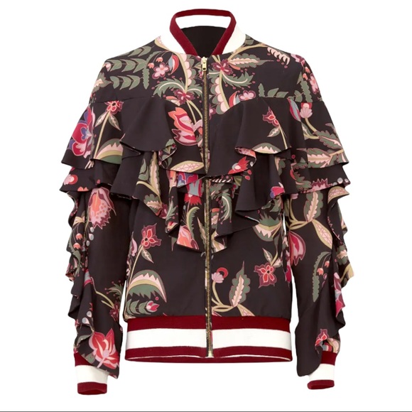 Meet your Posher, Jennifer @ Then & Again Fashions - Picture 13 of 15